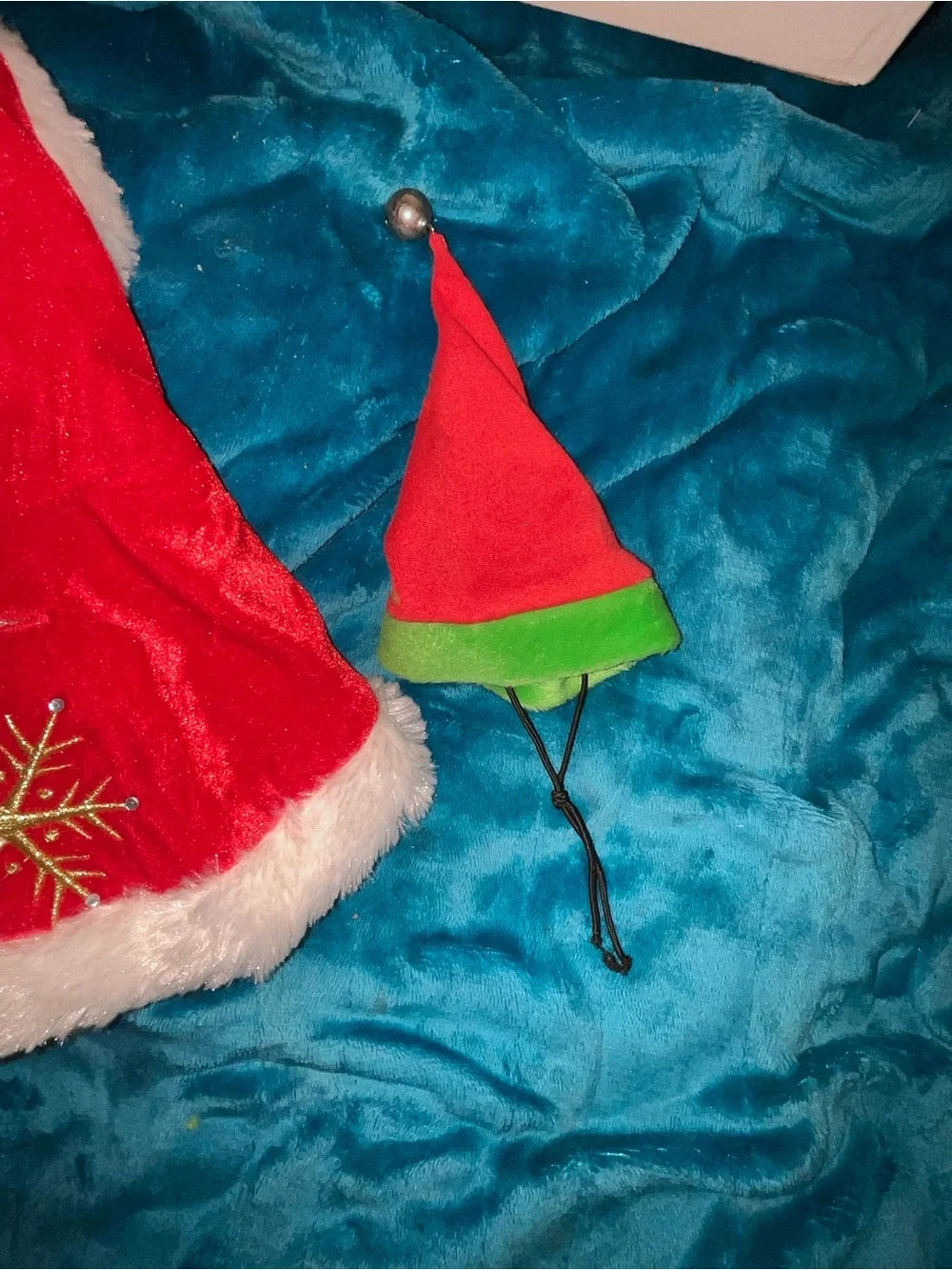 2pc Red Santa pet nwot loose stock pet Costume & xs smallwith Snowflake Accent
